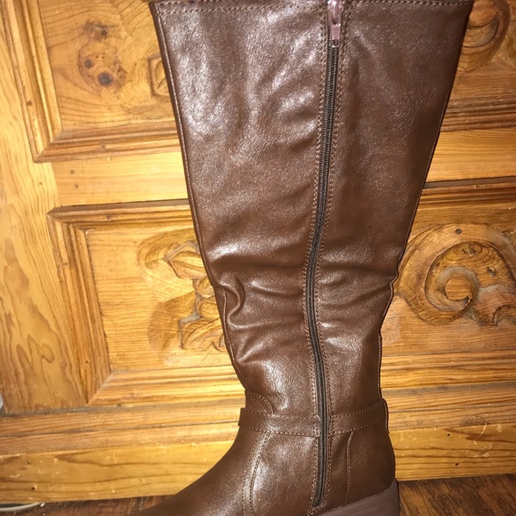 💰SOLD-NEW Anthropologie studded quilted riding boots - Picture 3 of 5